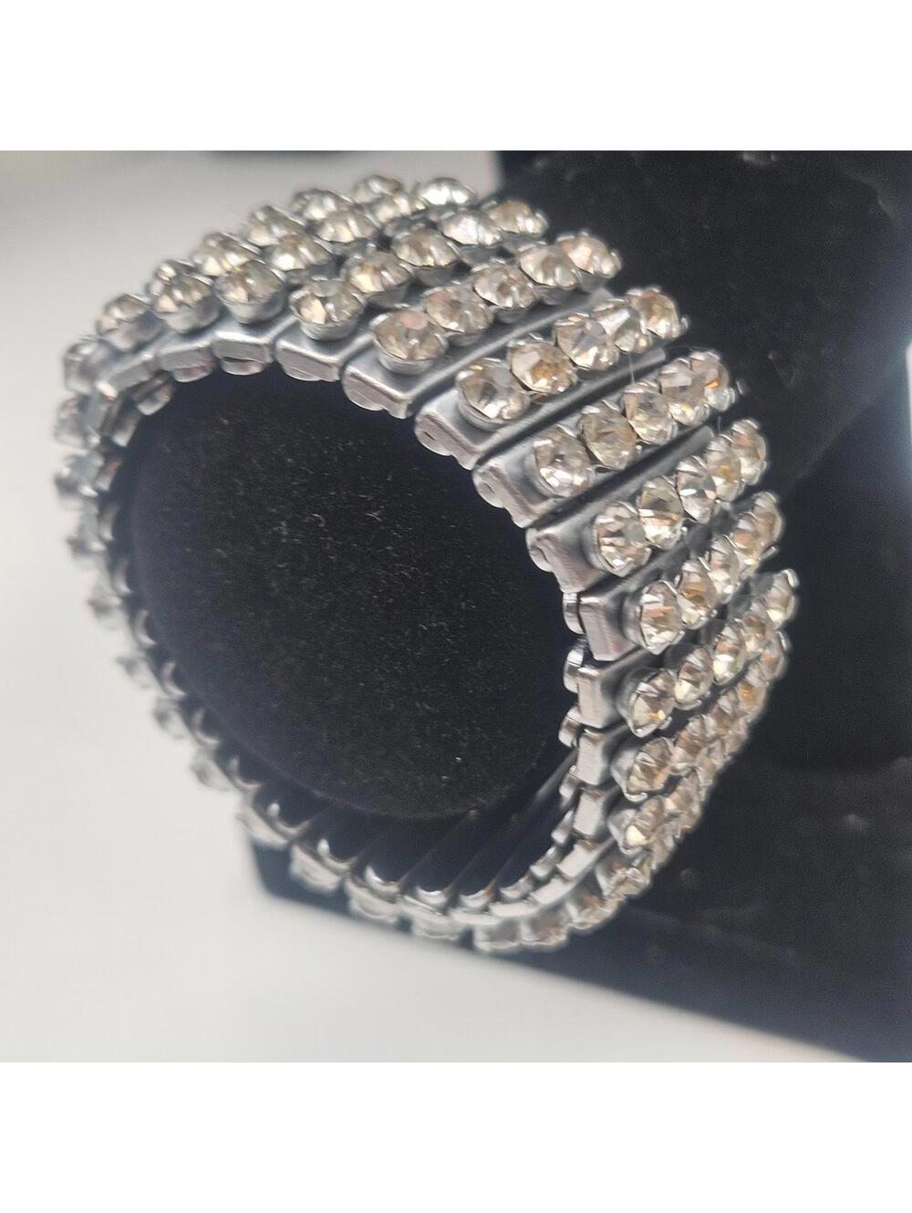 Vintage Rhinestone Expansion Bracelet 5-Row Prong Set Silver Tone 140 Stones